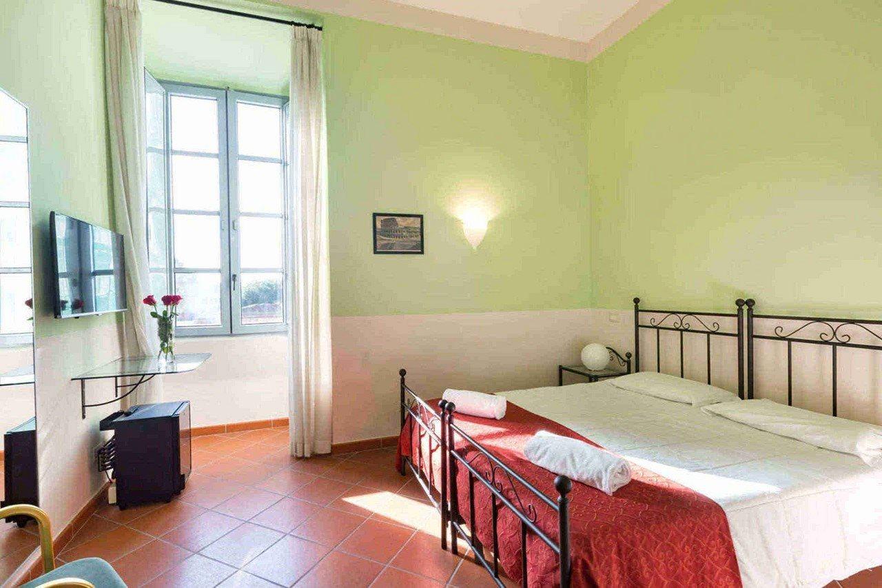 ローマ ドムス セソリアーナ Bed & Breakfast エクステリア 写真